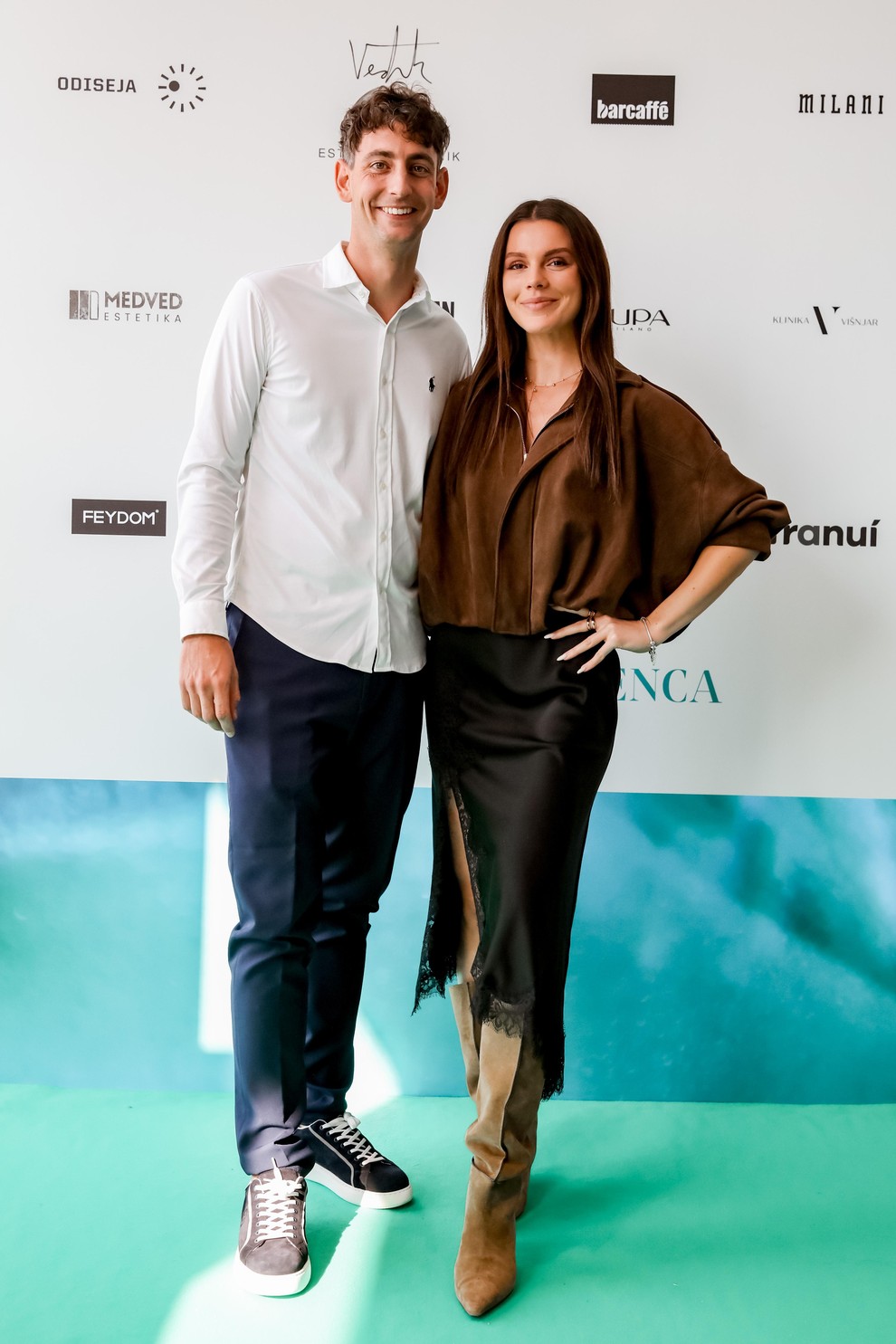 Pridružila se nam je tudi njegova partnerka Vesna Ponorac, igralka in radijska voditeljica.