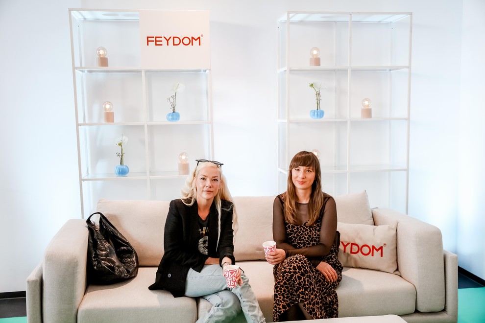 In kje jo je bilo najboljše popiti? V udobnem Feydom kotičku, seveda.