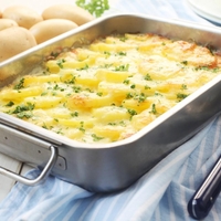 Krompir z ostanki iz hladilnika - recept za praktično, a tudi okusno jed
