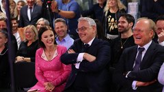 Denis Avdić, Helena Blagne, Davor Radolfi, Matej Zemljič, Robert Petan, Janez Škrabec in minister Matjaž Han počastili izid dveh novih knjig Andreje Jernejčič