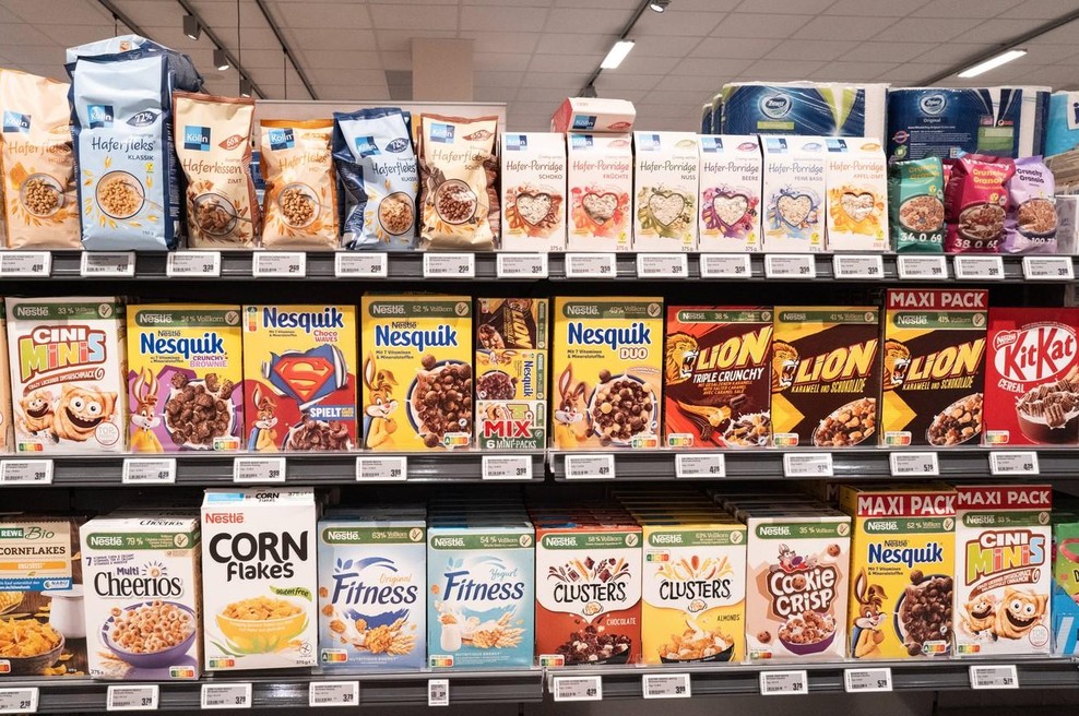 Testirali 40 sadnih kosmičev: Odkrili veliko preveč sladkorja in ostankov pesticidov (foto: Profimedia)