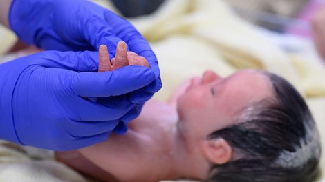 Zaradi tega je danes z ženo težko intimen.