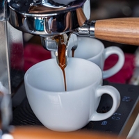 Zakaj kave nikoli ne shranjujte v hladilniku in kdaj jo je nujno zavreči