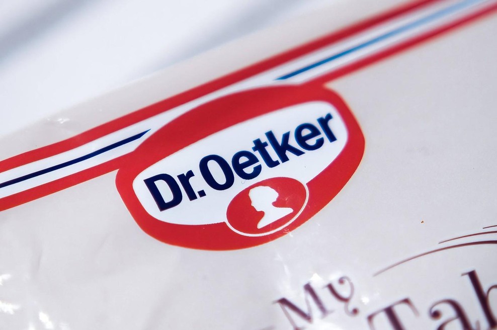 Potrošniška organizacija kritizira mešanico za peko Dr. Oetkerja, ker zavaja kupce (foto: Profimedia)