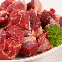 Strokovnjaki opozarjajo: Ta napaka v hladilniku je lahko življenjsko nevarna