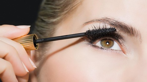 Tej maskari se velja izogniti.