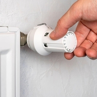 Preprosti trik, s katerim ohranite toploto v domu in zmanjšate stroške ogrevanja