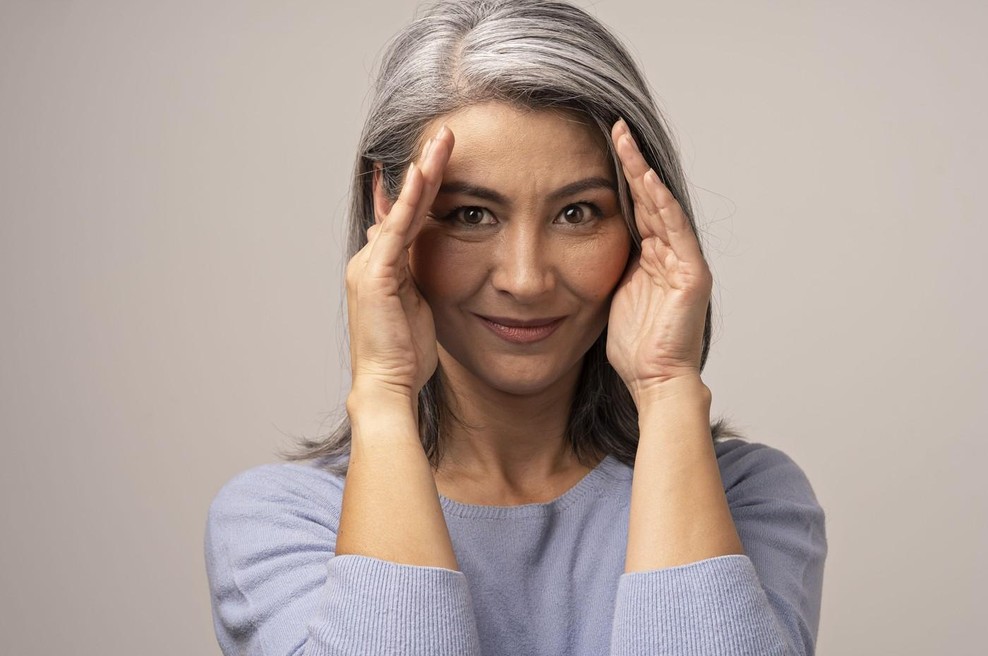 Ste vedeli, da so sivi lasje lahko znak, da vas telo pravzaprav ščiti? (foto: profimedia)