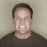 Spor na omrežju X: "So ženske res bolj manipulativne ali celo zlobni spol?"