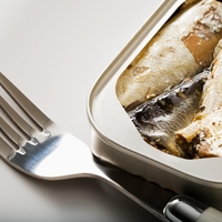 Olja iz ribje konzerve ne bi smeli zavreči - ko boste izvedeli zakaj, tega ne boste več počeli