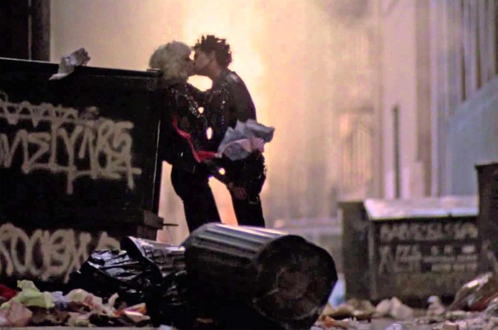 On na vrhuncu slave, ona nekdanja prostitutka - vse se je tragično končalo v sobi št. 100 (foto: profimedia)