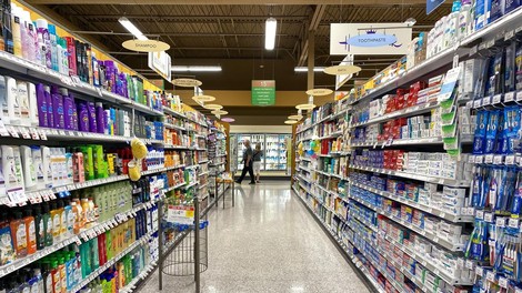 Če se pojavijo vnetje, razpoke ali bolečine, pojdite k dermatologu.