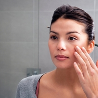 Tudi drage kreme ne bodo pomagale, če boste zvečer še naprej počeli tole