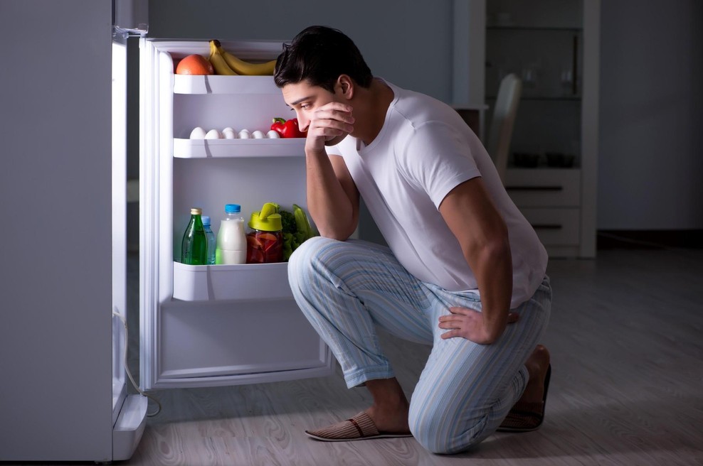 To je čas, ko bi morali pozimi jesti večerjo (foto: profimedia)