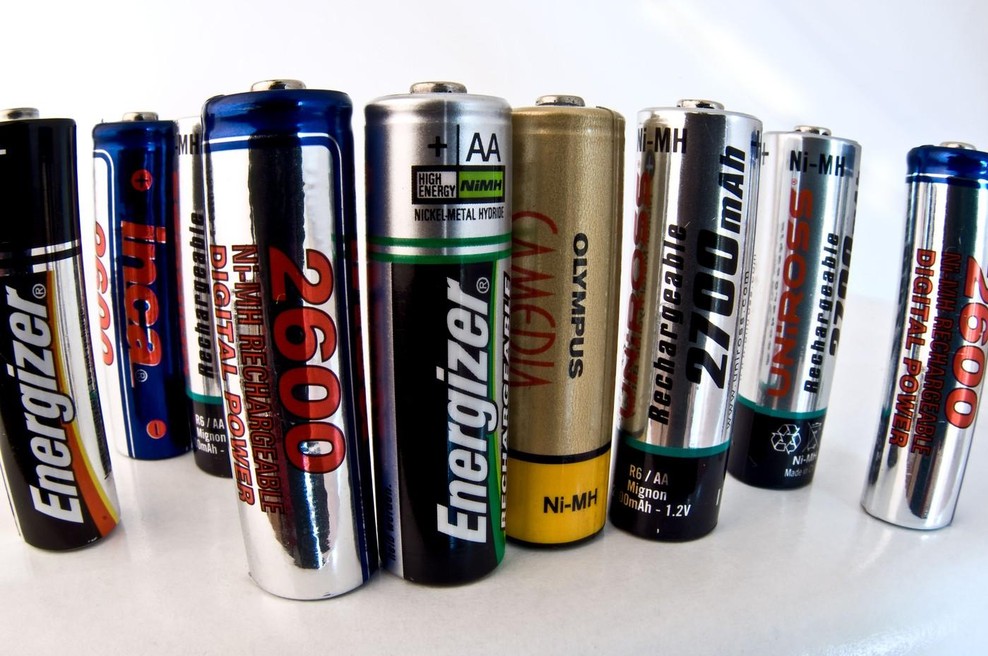 Nevarnost v mešanih odpadkih: Tole je bolj pomembno, kot si mislite (foto: Profimedia)