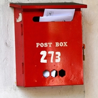 "To sem našla med pošto v nabiralniku, zdaj pa ne vem, kaj naj storim!"