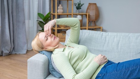 razdvojena, frustracija