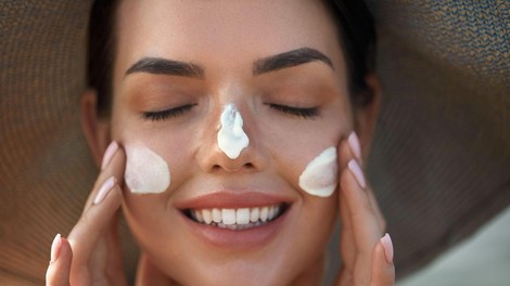 Sončne kreme: jih uporabiti tudi pozimi?