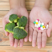 Presenetljivo odkritje: To ključno hranilo skupaj z debelostjo poveča tveganje za Alzheimerja