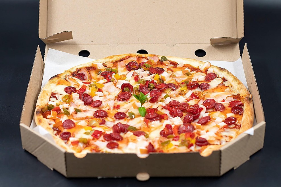 Mož naročil pico za nosečo ženo: Račun je postal viralen, ker je pri tem pustil takšno sporočilo (foto: profimedia)