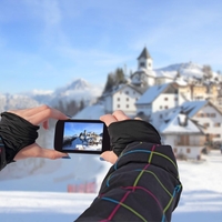 Zato se vam telefon hitro izprazni, ko je zunaj pod ničlo: To napako delamo skoraj vsi