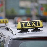 Vsi se jih dotikamo: To so najbolj umazana mesta v taksiju