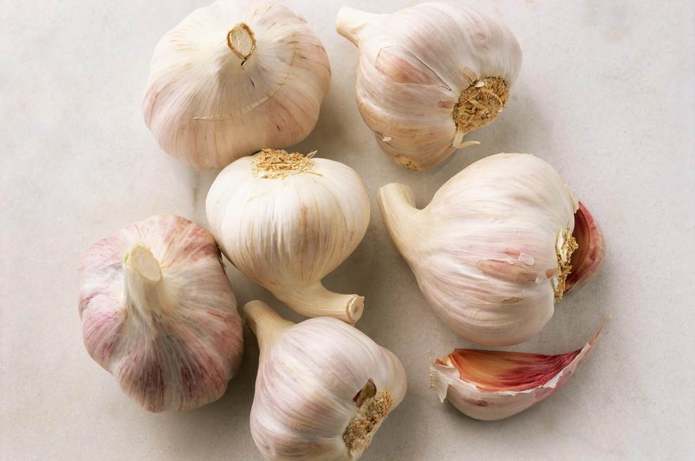 Ta način uživanja česna so uporabljali v vsaki hiši v Jugoslaviji (foto: profimedia)