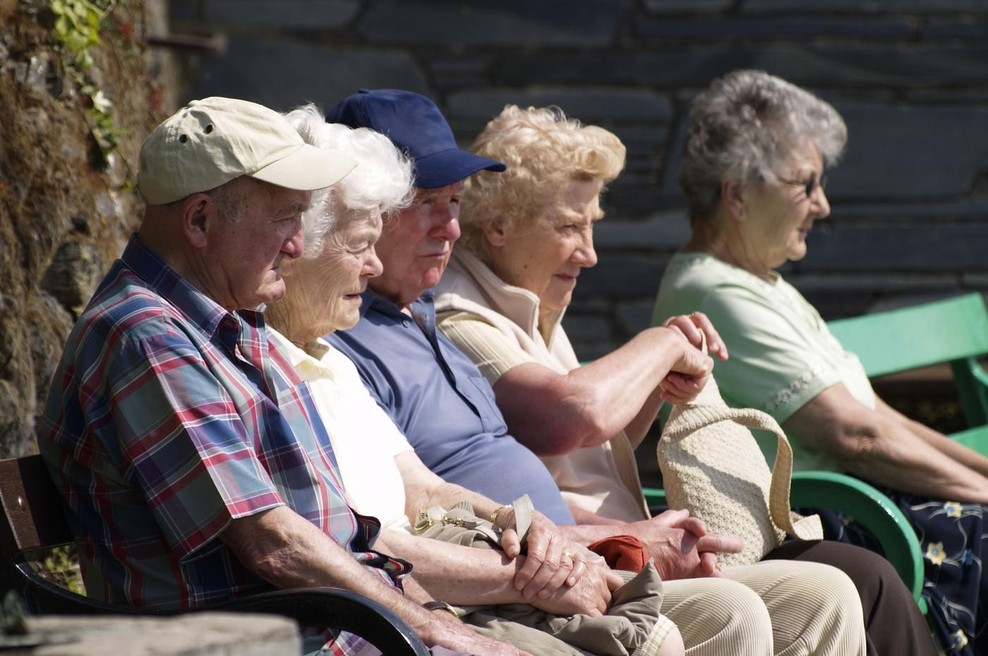 Vlada za upokojence sprejela še dodatne ugodnosti, ki so jih številni komaj čakali (foto: Profimedia)
