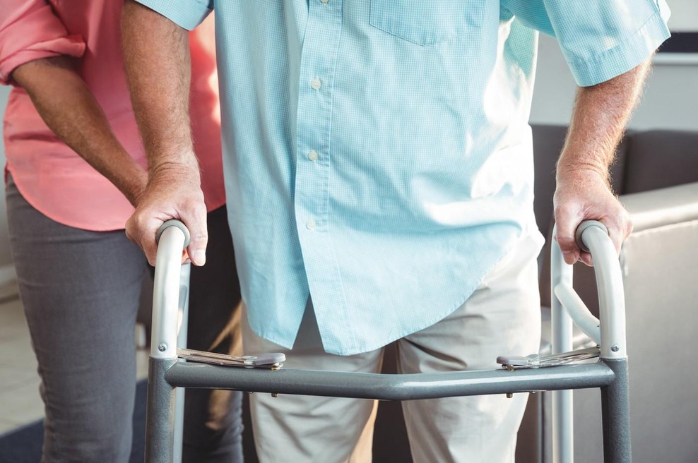 Dohodki v tej višini pomenijo obvezno plačilo doma za ostarele starše (foto: Profimedia)