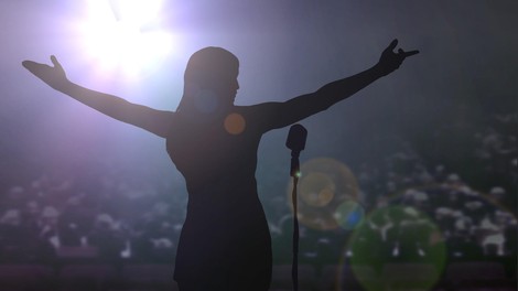 Psihoterapevt o Ani Nikolić: "Ni nora, niti propadla. Je le ranjena ženska, ki poskuša preživeti notranji kaos"