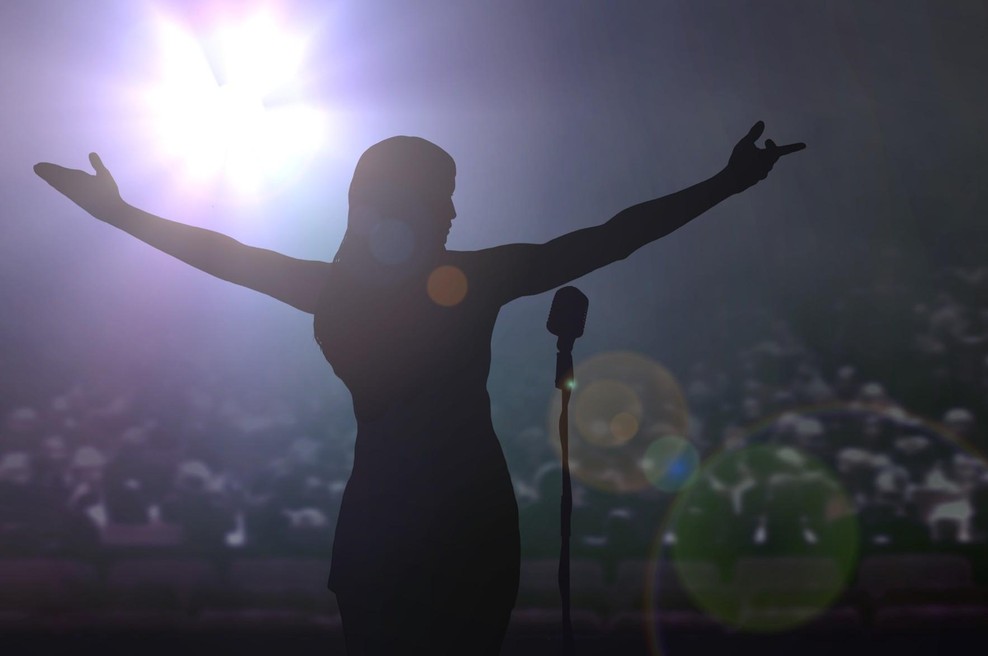 Psihoterapevt o Ani Nikolić: "Ni nora, niti propadla. Je le ranjena ženska, ki poskuša preživeti notranji kaos" (foto: profimedia)