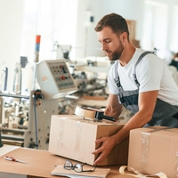 Vlada s to novo uredbo veselje naredila številnim podjetjem