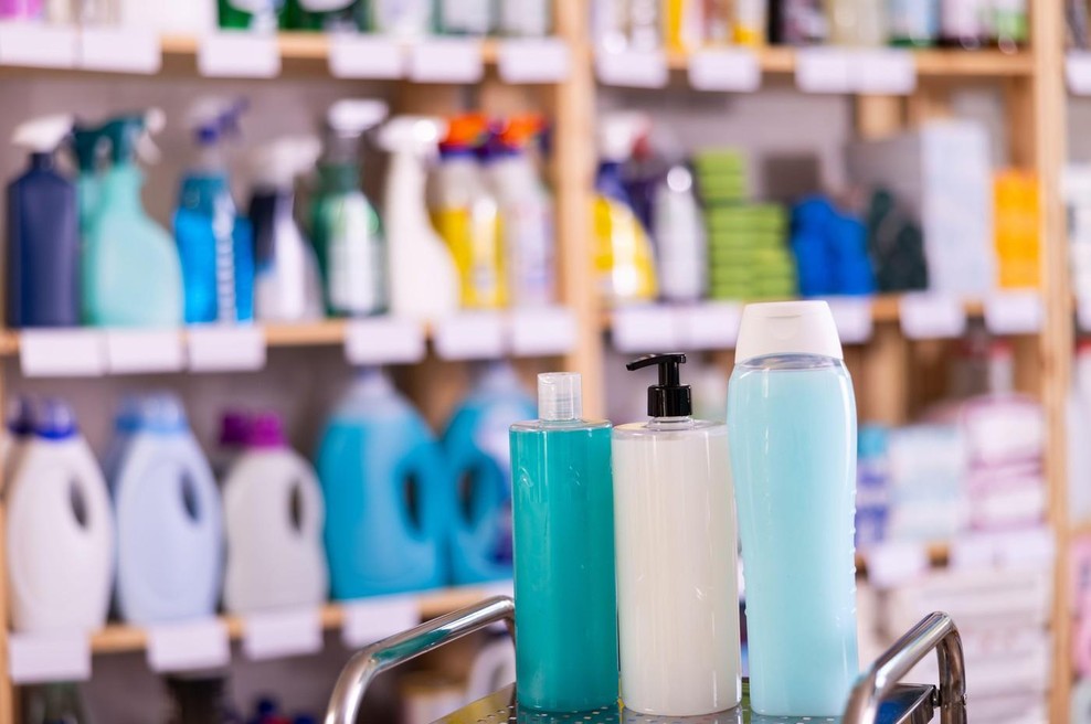 Za vrnjeno prazno kozmetično embalažo trgovec vrne 29 centov (foto: Profimedia)