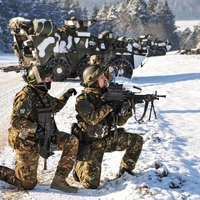 Od januarja država uvaja novo obvezno vojaško služenje