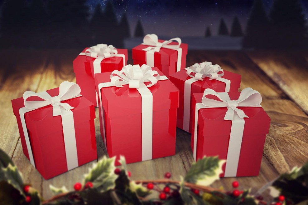 Kazni se obetajo: ali veste, kam morate odvreči darilni papir (foto: Profimeda)