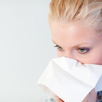 Zakaj "ujamete" vsak prehlad? Morda imate pomanjkanje tega vitamina, ki ga je mogoče zlahka odpravit