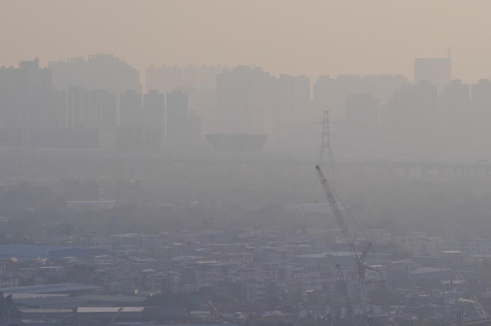 Onesnaženje zraka bolj nevarno kot kajenje: Tole je možna rešitev (foto: Profimedia)