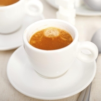 Kava ali čaj? Eno varuje vaše kosti, drugo pa jim lahko škoduje, če presežete to mejo