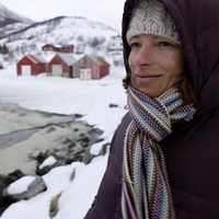 Življenje pri 40 minus: Dekle z Aljaske pokazalo, kaj obleče, in kako pripravi dojenčico na mraz