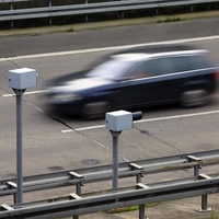 Vozniki odkrili preprost trik, s katerimi zmedejo kamere za merjenje hitrosti