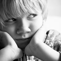 Psiholog pojasni, zakaj ne smemo tepsti otrok