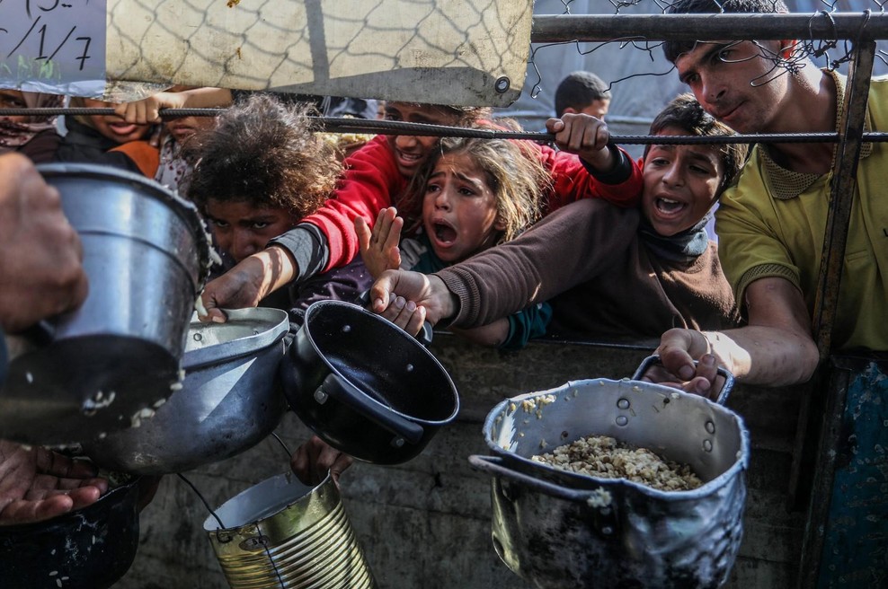 Otroci v Gazi so lačni in tako travmatizirani, da se počutijo kot 'živi mrtveci' (foto: profimedia)