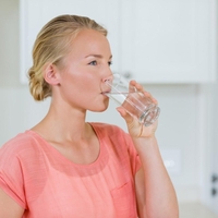 To so jasni znaki, ki odkrivajo, da ne spijete dovolj vode