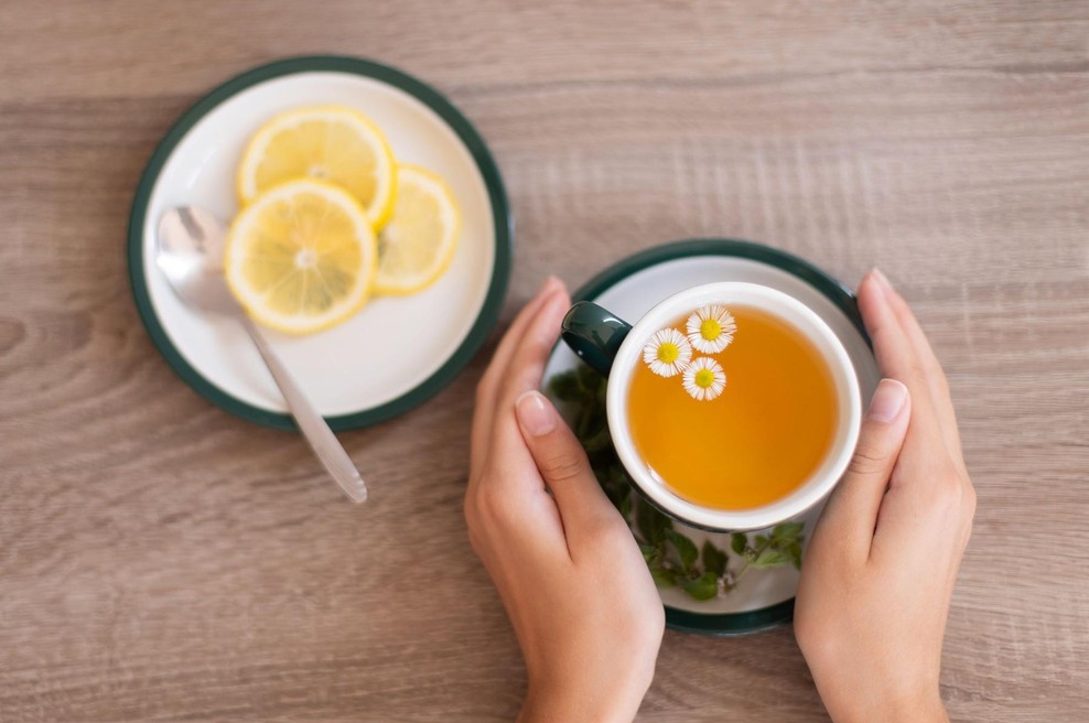 Novinarka je 7 dni pred spanjem pila kamilični čaj in ugotovila tole (foto: profimedia)