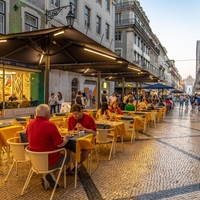 Strokovnjaki opozarjajo: Bo vlada uvedla še to vrsto davka?