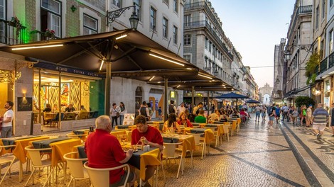 Ključno je, da se preventiva začne zgodaj – že med nosečnostjo in v prvih letih otrokovega življenja.