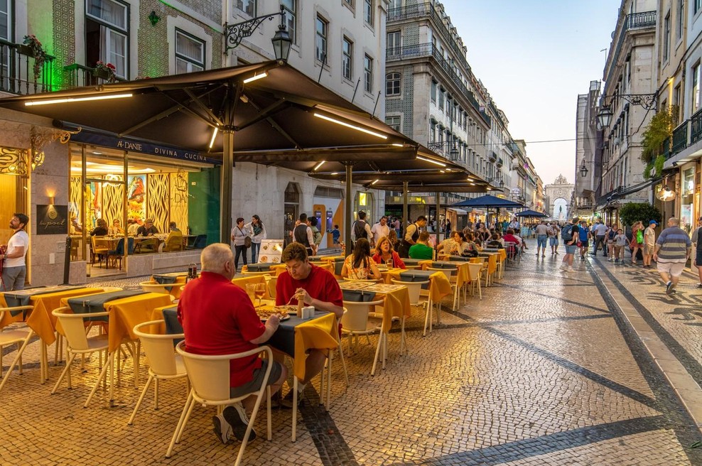 Strokovnjaki opozarjajo: Bo vlada uvedla še to vrsto davka? (foto: Profimedia)