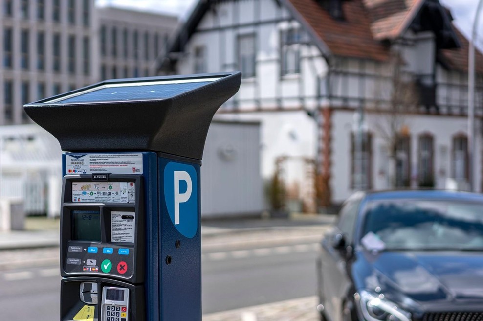 Mnogi vozniki so bili v zmoti glede parkiranja, kazni zelo visoke (foto: Profimedia)