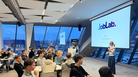 Kako razmišlja generacija Z: dijaki na Telemachovem Job Lab hekatonu z inovativnimi rešitvami