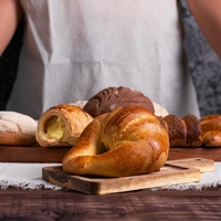 Večji strup kot beli kruh: To pekovsko pecivo je tihi ubijalec trebušne slinavke